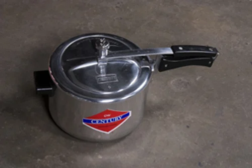 Aluminum Pressure Cooker (2 Litre Capacity)