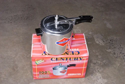 Aluminium Pressure Cooker (8 Litre Capacity) - Robust Heavy-gauge Aluminum, Gasket & Safety Valve Included | Durable, Easy Cleaning, Fast Cooking, Long Lasting, Reliable